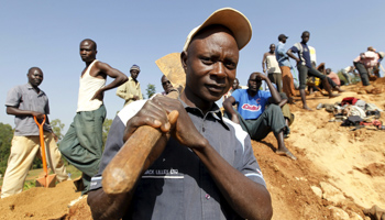 A Kenyan gold prospector photographed in July 2015 (Reuters/Thomas Mukoya)