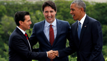 Left to right, Mexico's President Enrique Pena Nieto, Canada's Prime Minister Justin Trudeau and US President Barack Obama (Reuters/Chris Wattie)