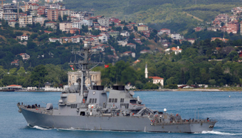 US Navy guided-missile destroyer USS Porter passes up the Bosphorus on route for the Black Sea (Reuters/Murad Sezer)