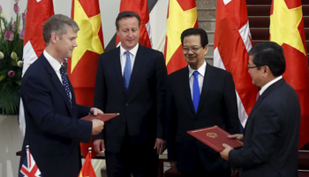 Business deals are reached in Vietnam during David Cameron's visit (Reuters/Kham)