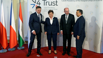 Prime ministers Fico, Szydlo, Sobotka and Orban seen at a Visegrad 4 summit in Prague (Reuters/David W Cerny)