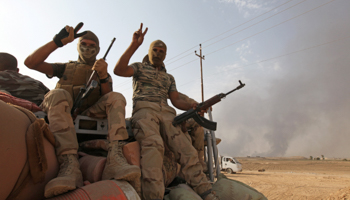 Iraqi security forces in Qayyara (Reuters/Azad Lashkari)