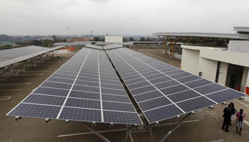 Solar panels at Garden City shopping mall in Nairobi, Kenya (Reuters/Thomas Mukoya)