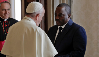 Pope Francis meets Democratic Republic of Congo President Joseph Kabila during a private audience at the Vatican (Reuters/Andrew Medichini)