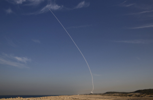 An 'Arrow 3' ballistic missile interceptor test launch near Ashdod, Israel (Reuters/Amir Cohen)