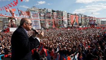 Turkish President Recep Tayyip Erdogan addresses supporters during a rally for  a ‘Yes’ vote in the April 16 referendum, Izmir, April 9 (Reuters/Umit Bektas)