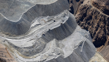 A view of Anglo American's Los Bronces copper mine, near Santiago city, Chile (Reuters/Ivan Alvarado)