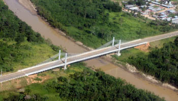 The Integracion bridge linking Peru and Brazil, part of the Inter-Oceanic Highway (Reuters/Mariana Bazo)