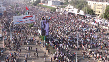 Supporters of the separatist Southern Movement rally to demand the secession of south Yemen, in the southern port city of Aden (Reuters/Fawaz Salman)