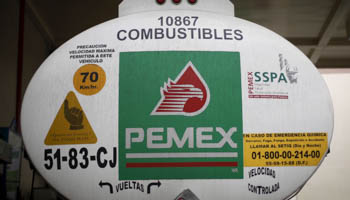 A Pemex truck is seen in Mexico City (Reuters/Edgard Garrido)