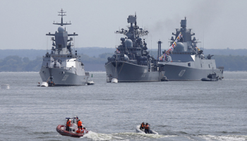 Left to right, Russian navy corvette Steregushchy, destroyer Nastoichivy and frigate Admiral Gorshkov anchored in a bay of the Russian fleet base in Baltiysk in Kaliningrad region (Reuters/Maxim Shemetov)