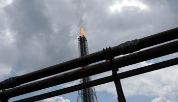 A tower flaring gas at an LNG processing plant in Bonny Island, in Rivers state, Nigeria (Reuters/Paul Carsten)