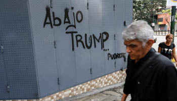 Graffiti in Caracas: “Down with Trump” (Reuters/Andres Martinez Casares)