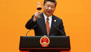 President Xi Jinping toasts the welcoming banquet at the Belt and Road Forum (Reuters/Damir Sagolj)