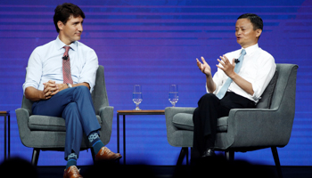 Canada's Prime Minister Justin Trudeau speaks with Alibaba Group Chairman Jack Ma in Toronto (Reuters/Mark Blinch)