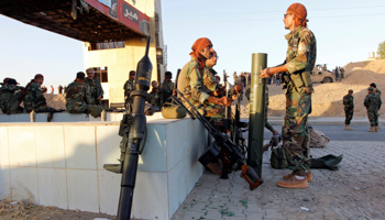 Kurdish Peshmarga fighters gather north of Kirkuk, Iraq (Reuters/Ako Rasheed)