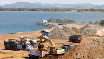 A view of nickel ore stockpiles at a port in Santa Cruz, Zambales, Philippines (Reuters/Erik De Castro)