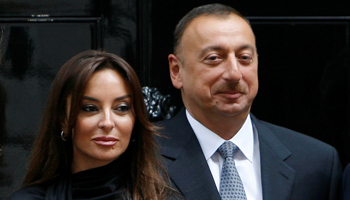 Azerbaijan's President Ilham Aliyev and his wife Mehriban pose after a meeting at 10 Downing Street in London, Britain, 2009 (Reuters/Luke MacGregor)