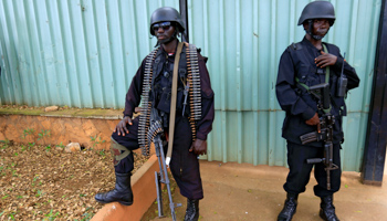 Armed policemen stand guard outside Uganda’s parliament, September 21, 2017 (Reuters/James Akena)
