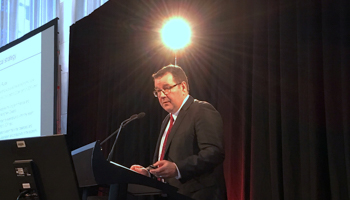 New Zealand's Finance Minister Grant Robertson speaks during a media conference in Wellington, May 17, 2018 (Reuters/Jonathan Barrett)