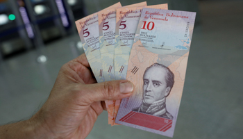 New bolivar soberano notes that came into circulation this week (Reuters/Carlos Garcia Rawlins)