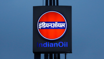 The Indian Oil Corporation logo outside a Delhi fuel station (Reuters/Adnan Abidi)
