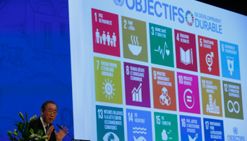 Former UN Secretary-General Ban Ki-Moon discussing the UN's 2030 Agenda for Sustainable Development (Reuters/Arnd Wiegmann)