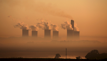 The coal-fired Lethabo Power Station (Reuters/Siphiwe Sibeko)