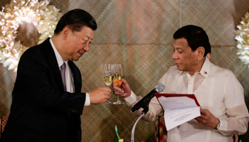 Chinese President Xi Jinping and Philippine President Rodrigo Duterte (Reuters/Mark Cristino)