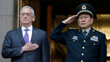 US Defense Secretary James Mattis (L) welcomes Chinese Minister of National Defense Gen. Wei Fenghe to the Pentagon in Arlington, Virginia, US, November 9, 2018 (Reuters/Yuri Gripas)