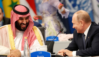 Crown Prince Mohammed bin Salman and President Vladimir Putin talk at the G20 summit in Buenos Aires, November 2018 (Reuters/Kevin Lamarque)