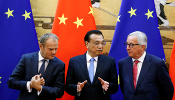 European Council President Donald Tusk, Chinese Premier Li Keqiang and European Commission President Jean-Claude Juncker at the Great Hall of the People in Beijing, China, July 2018 (Reuters/Thomas Peter)