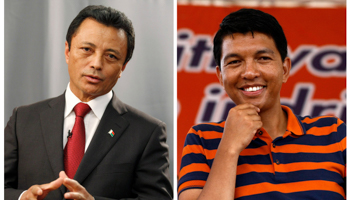 Former Madagascar President Marc Ravalomanana and President-elect Andry Rajoelina (Reuters/Mike Hutchings; Thomas Mukoya)