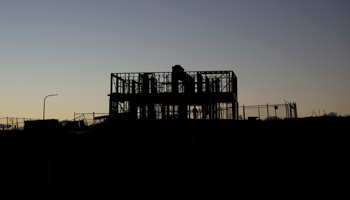 Construction worker in Sydney (Reuters/Jason Reed)