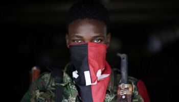 A rebel from the National Liberation Army (ELN) poses for a photograph in the northwestern jungles, Colombia, August 31, 2017 (Reuters/Federico Rios)