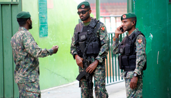 Maldivian military personnel (Reuters/Ashwa Faheem)