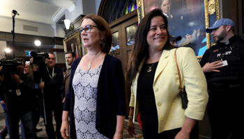 MPs Jane Philpott and Jody Wilson-Raybould arriving to speak to journalists on Parliament Hill in Ottawa, April 3 (Reuters/Chris Wattie)