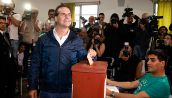 Uruguayan presidential candidate Luis Lacalle Pou voting during the 2014 election (Reuters/Andres Stapff)