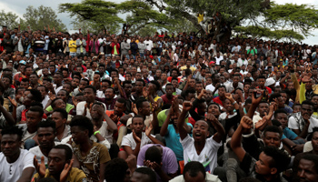 Pro-secession Sidama youth gather at a meeting to declare their own regional state, July 17, 2019 (Reuters/Tiksa Negeri)