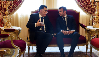 French President Emmanuel Macron meets Libyan Prime Minister Fayiz al-Serraj in Tunis, July 27 (Reuters/Fethi Belaid)