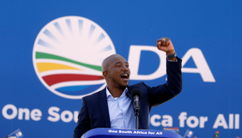 Mmusi Maimane, former leader of the Democratic Alliance (DA), campaigning ahead of the May 2019 general elections (Reuters/Philimon Bulawayo)