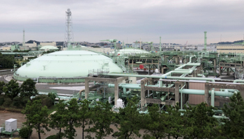 Negishi LNG Terminal in Yokohama, Japan, October 17 (Reuters/Yuka Obayashi)