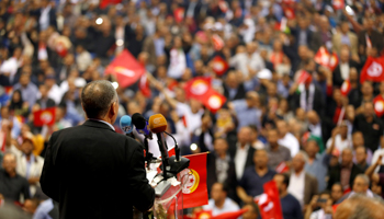 Secretary General of the Tunisian General Labour Union (UGTT) Noureddine Taboubi gives a speech during a rally to mark a Labour Day in Tunis, Tunisia, May 1, 2018 (Reuters/Zoubeir Souissi)