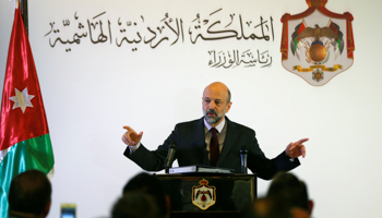 Prime Minister Omar Razzaz addresses a press conference in Amman, April 9 (Reuters/Muhammad Hamed)