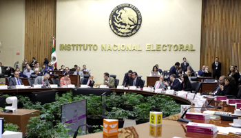 The National Electoral Institute (INE) deliver the results for the new places at the Senate after the election in Mexico City, Mexico July 8, 2018 (Reuters/Daniel Becerril)
