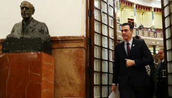 Spain's Prime Minister Pedro Sanchez leaves a cabinet control session at Parliament in Madrid, Spain, February 12 (Reuters/Sergio Perez)