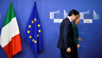 Italian Prime Minister Giuseppe Conte and European Commission president Ursula von der Leyen (Reuters/Johanna Geron)