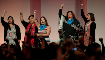 Indigenous women open the Women's Convention in Detroit, Michigan, 2017 (Reuters/Rebecca Cook)