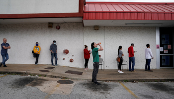 People queue to file for unemployment support during the COVID-19 outbreak, Fayetteville, Arkansas, US, April 6 (Reuters/Nick Oxford)