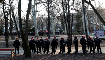 Police guarding a neo-Nazi rally in Budapest (Reuters/Bernadett Szabo)